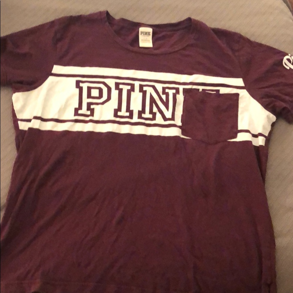 VS PINK TEE